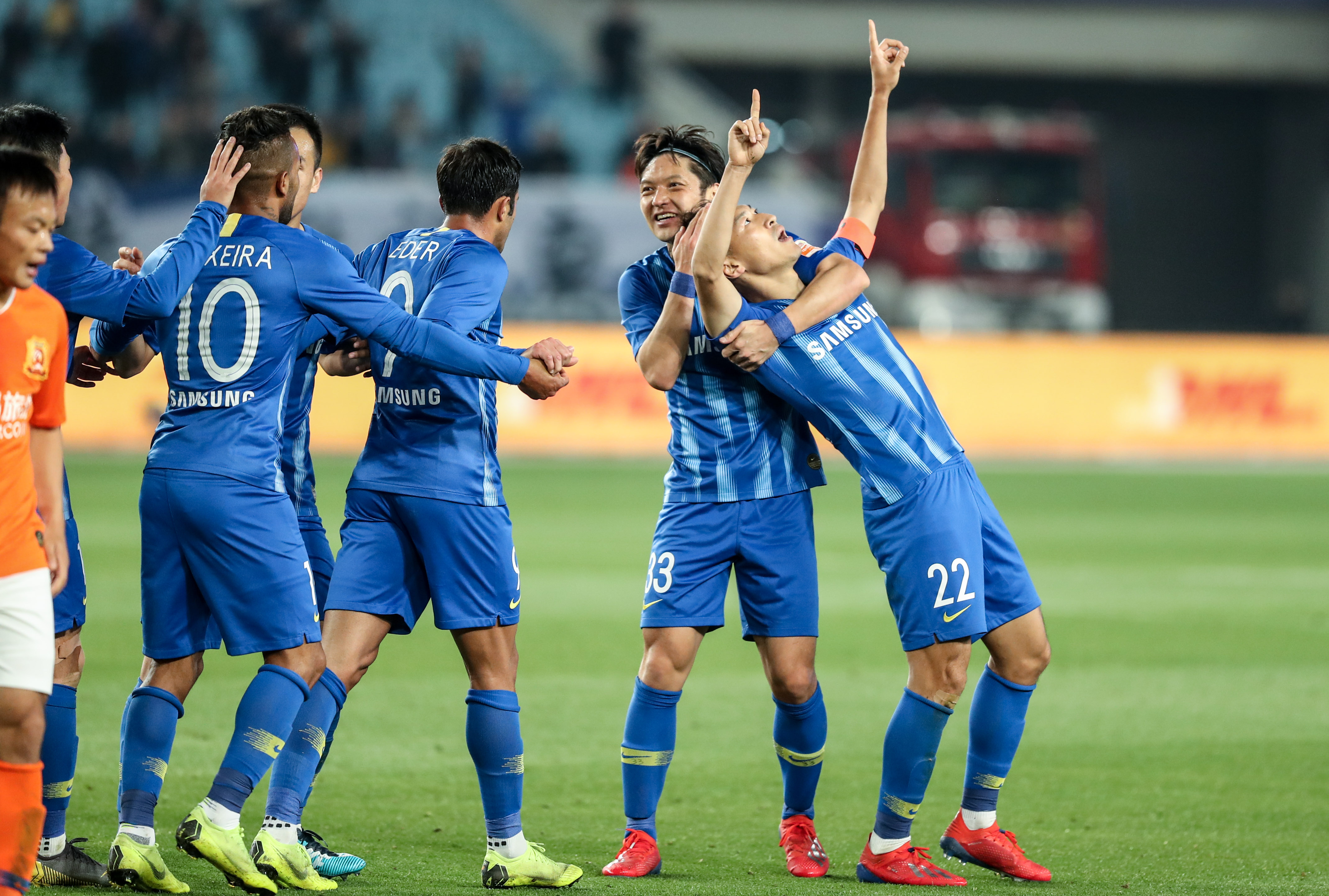 【数据前瞻】 LGD Gaming vs Invictus Gaming 中路对决谁能压制对手是取胜关键